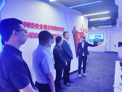 蘭州國(guó)家高新技術(shù)產(chǎn)業(yè)開發(fā)區(qū) 高新要聞 孫裕調(diào)研蘭州高新區(qū)“雙創(chuàng)”工作