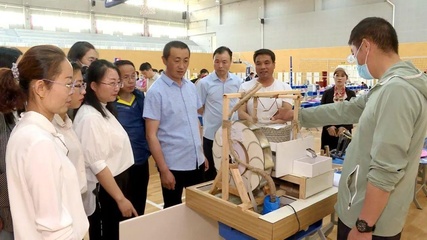 巧手妙思|我區(qū)舉辦第十屆中小學(xué)優(yōu)秀自制教具展評活動