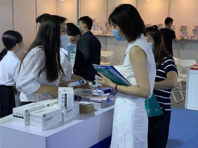 廣州國際防疫物資博覽會開幕!湖南朗盾科技與晟海新材料強勢入駐