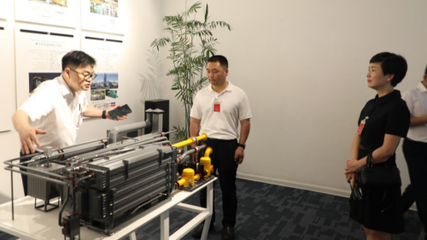 修文縣委書記管慶良率隊赴湖南開展招商考察